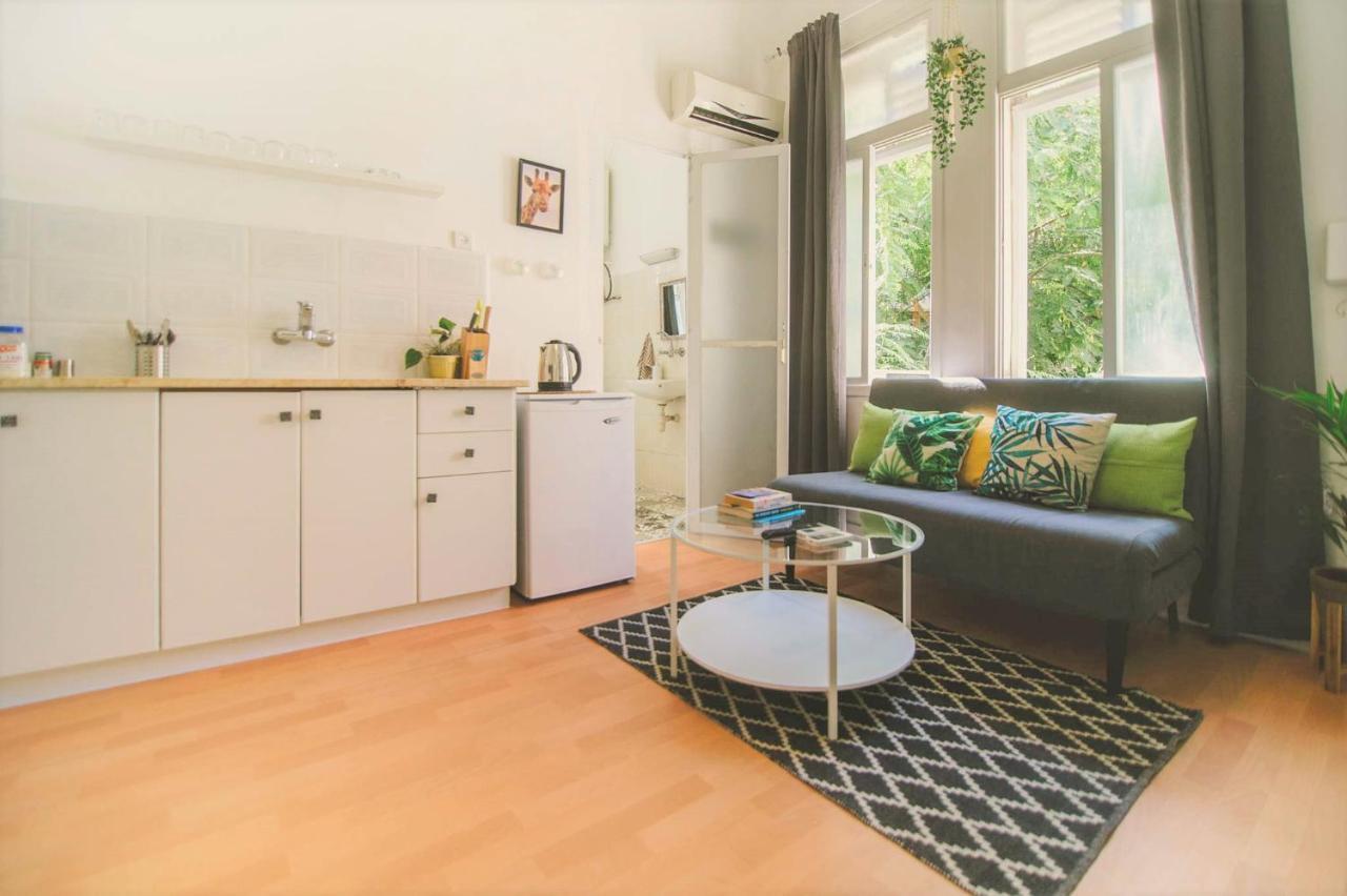 Studios By The Beach Tel-Aviv Extérieur photo